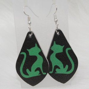 New Small Tear Drop Shaped Green Cat Foam Earrings
